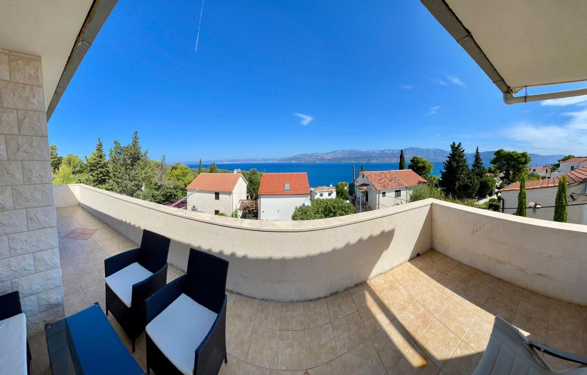 Vacation Villa Brac Splitska Ngoại thất bức ảnh